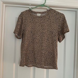Dee elly Cheetah t-shirt. Size medium